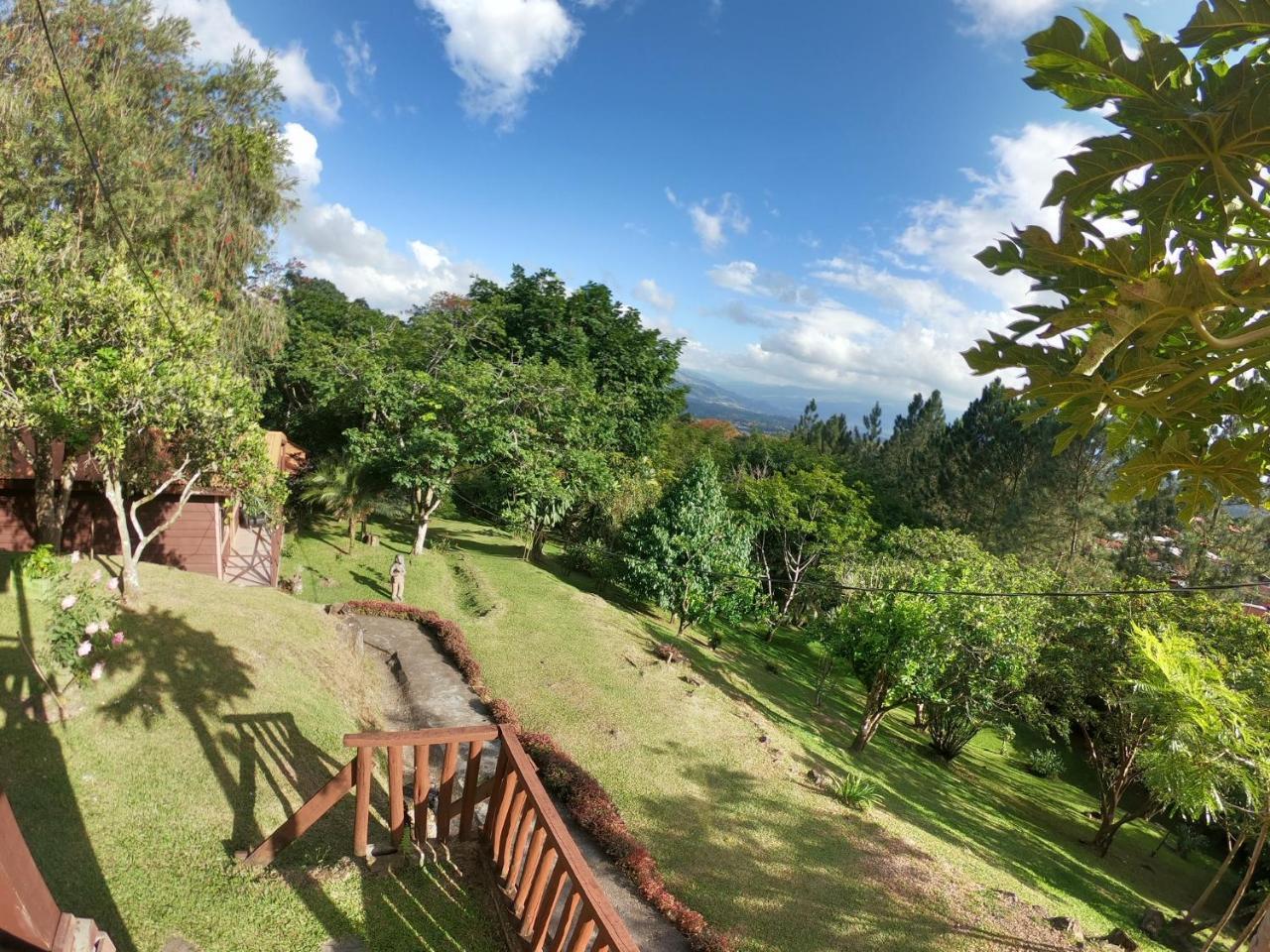 Hospedaje La Naciente Turrialba Eksteriør billede